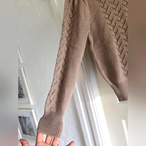 Vintage Elegant Acrylic Tan Sweater - Picture 3 of 7